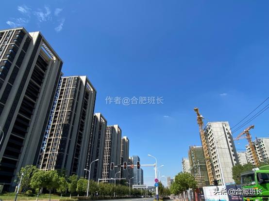 近水楼台先得月下一句该怎么说,近水楼台先得月下一句到底是什么