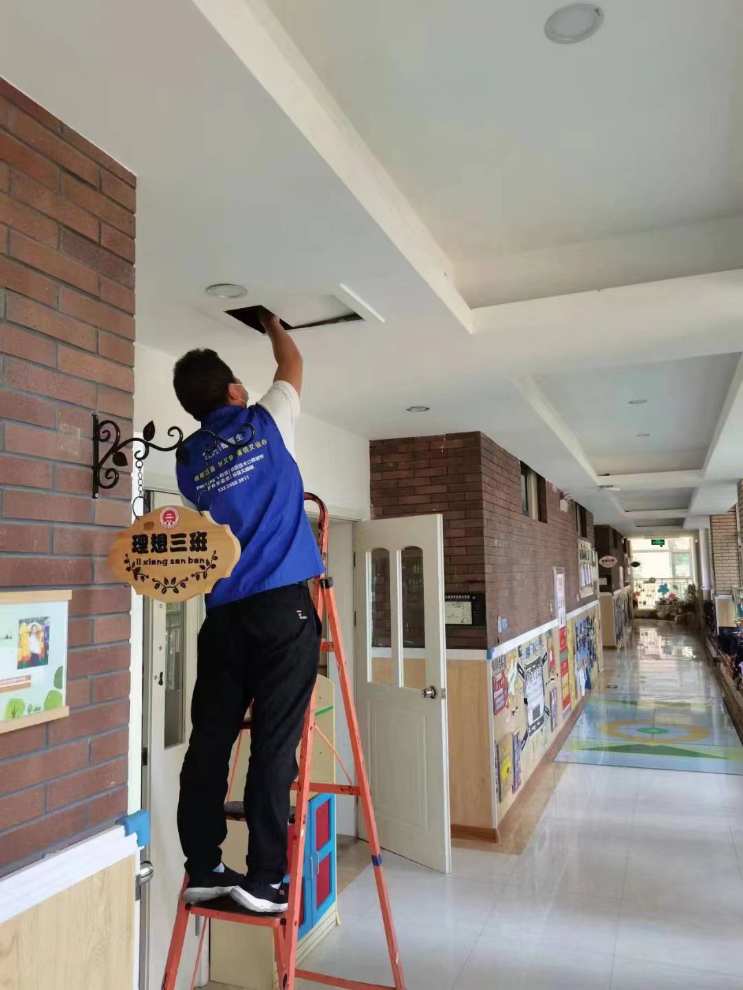 宿舍有只老鼠咋办,宿舍脏招老鼠吗