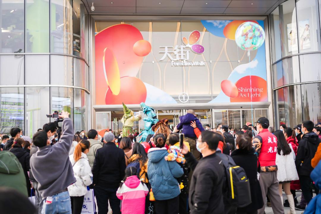 龙湖天街的吸引力到底在哪里,龙湖天街的优劣势