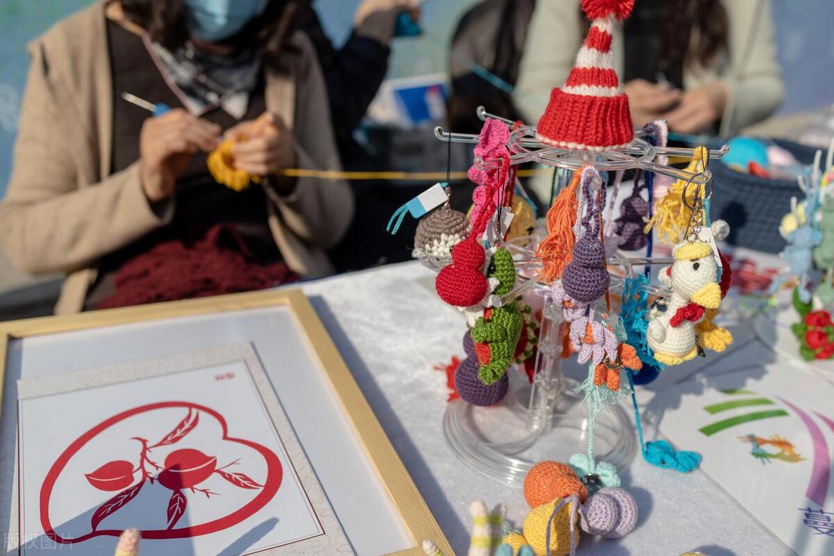 42岁宝妈在家做些什么可以赚钱,宝妈在家做什么项目比较赚钱