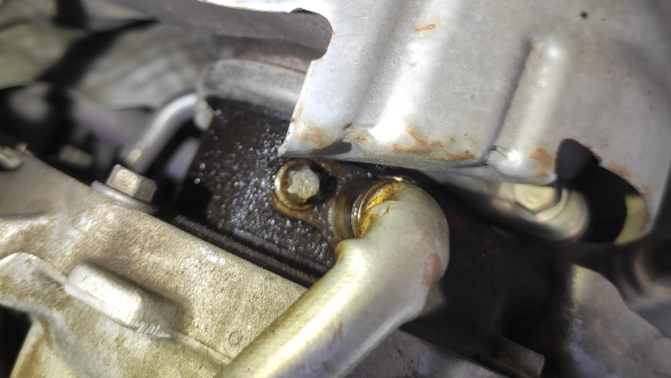 二手14年宝马3系发动机耐用吗,宝马3系2.0t发动机大修多少钱