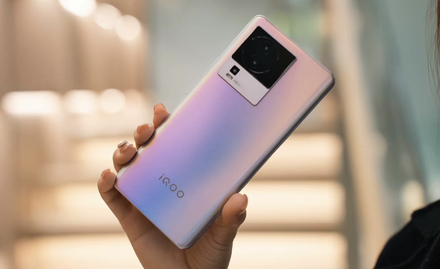 目前2000左右的手机值得买哪款,oppo2000元左右值得购买的5g手机