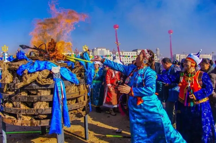 蒙古族敖包祭祀文化保护与传承,蒙古族祭敖包仪式的过程