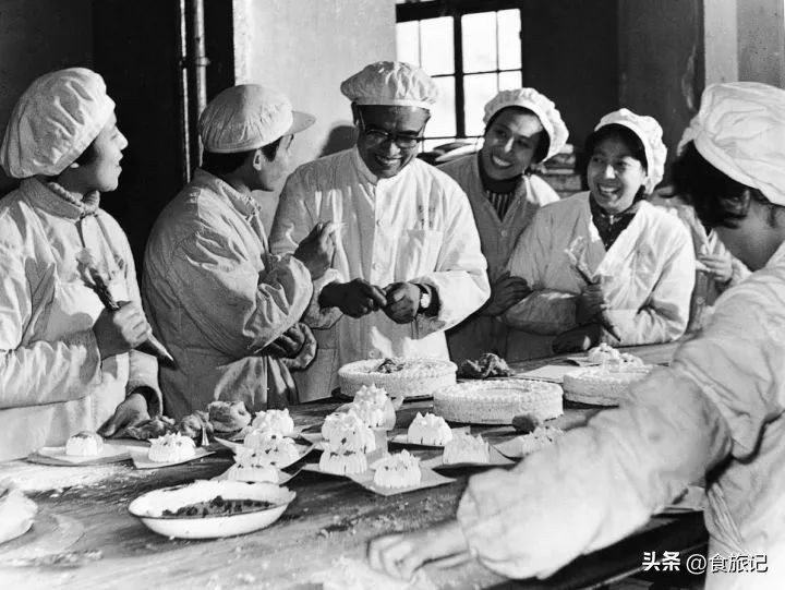 鏇剧粡涓婃捣寰堢伀鐨勮姖澹泲绯曞簵,鏇剧粡椤舵祦鐨勫ザ鑼跺簵