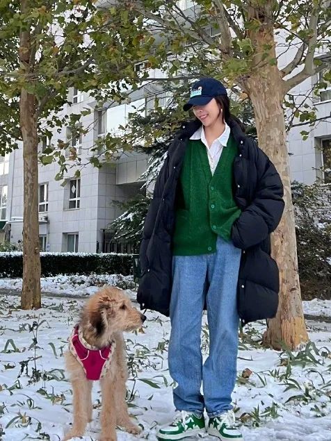 毛衣衬衫叠穿搭配什么裤子,冬天衬衫如何搭配毛衣