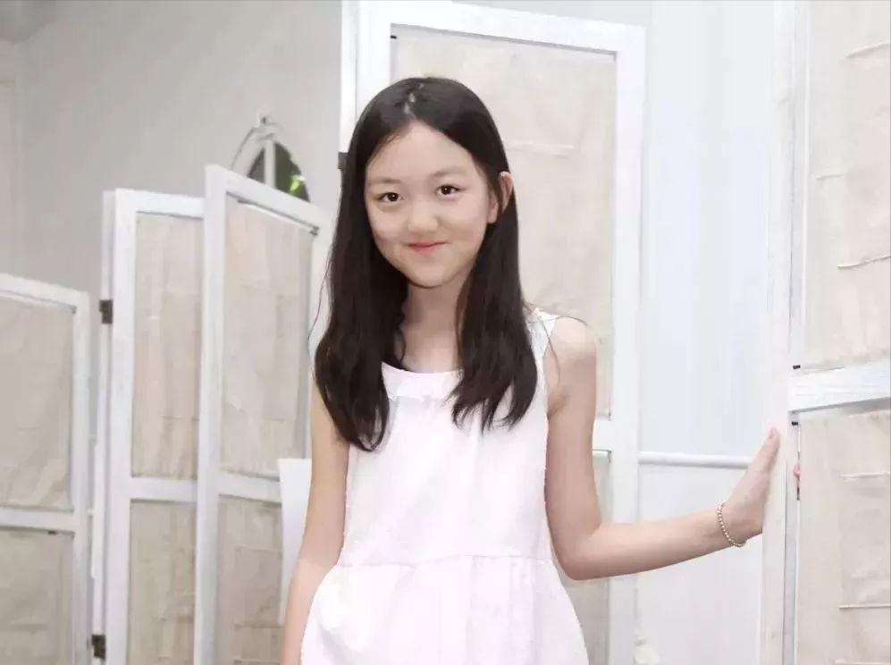 王菲女儿兔唇是什么原因造成的,王菲的女儿兔唇怎么治疗的