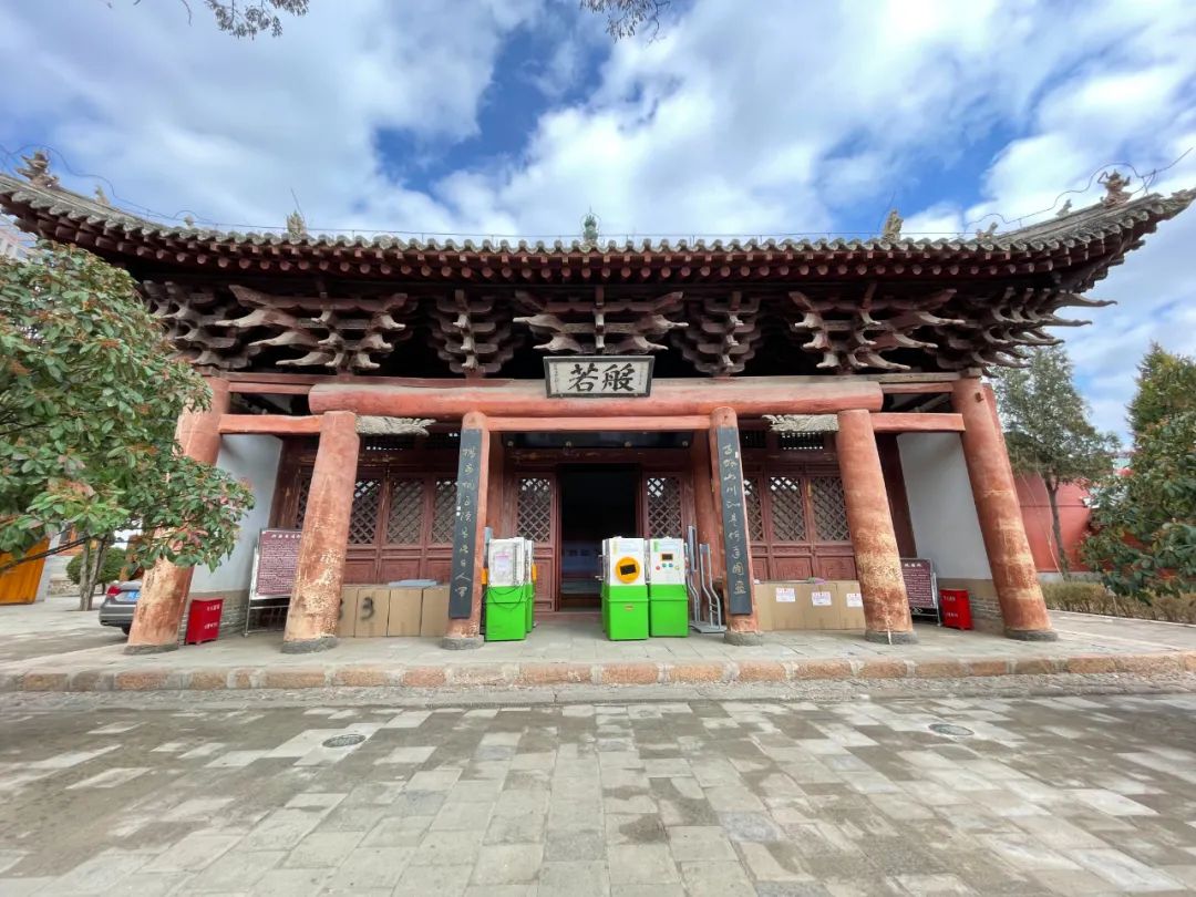 甘肃面朝黄土背朝天,甘肃秦安到西安有多远