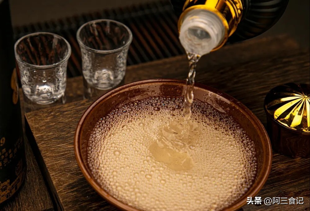 纯粮自酿酒一般怎样定价格,纯粮酿酒价格实惠好喝不上头