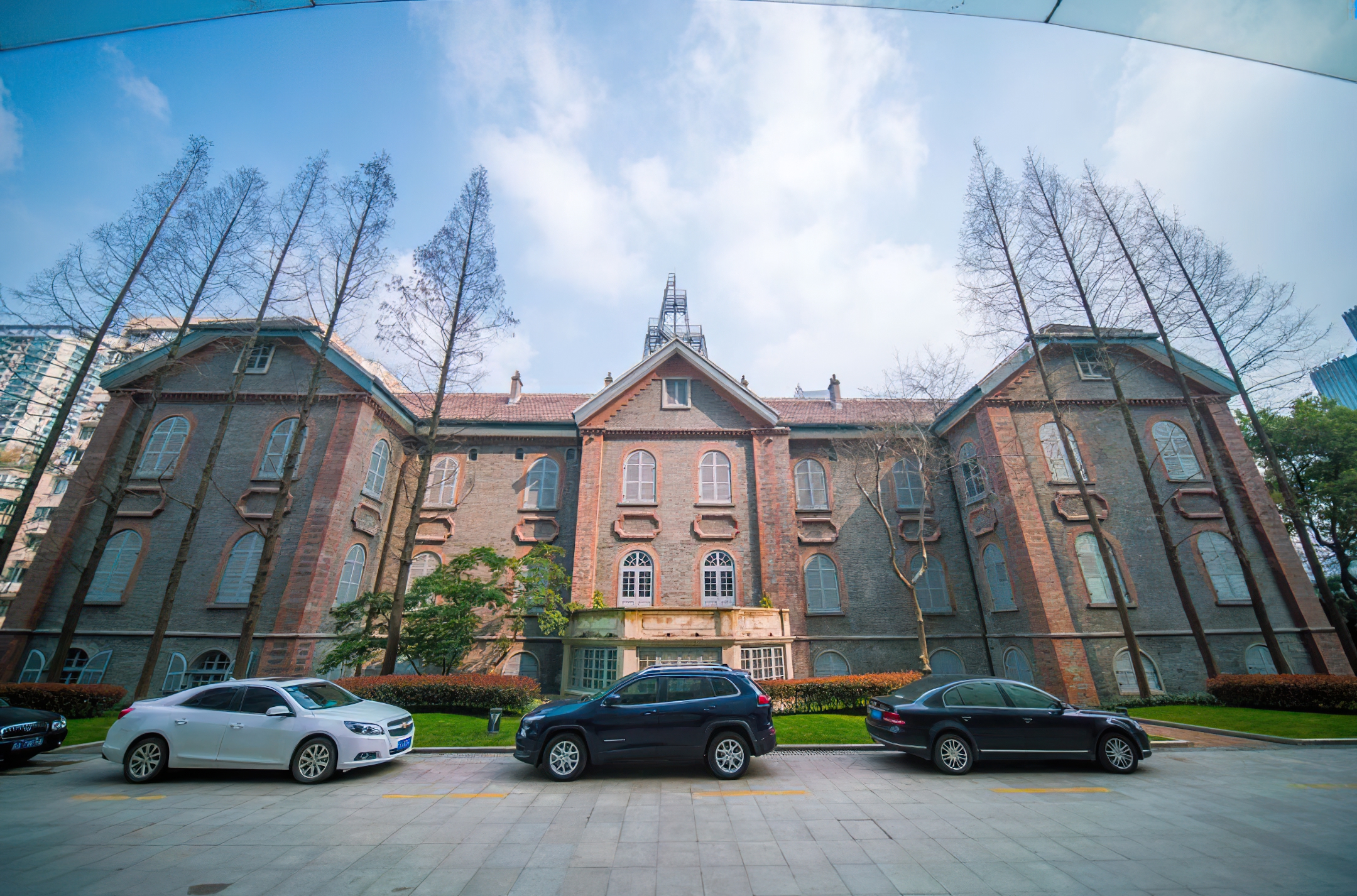 为什么上海徐家汇那么有名,上海徐家汇商圈