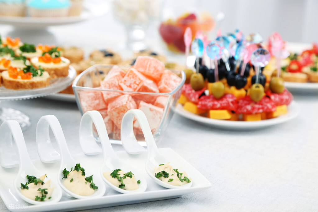 开零食店怎么聚集人气,零食店怎么开能吸引更多人