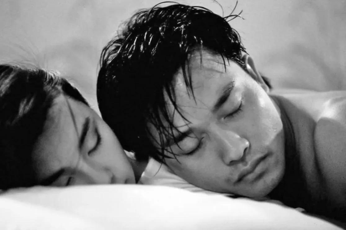 张国荣陈凯歌梅艳芳巩俐合照,张国荣梅艳芳巩俐首映礼