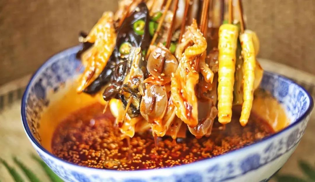 冬日养生泡汤,冬日赏雪泡温泉