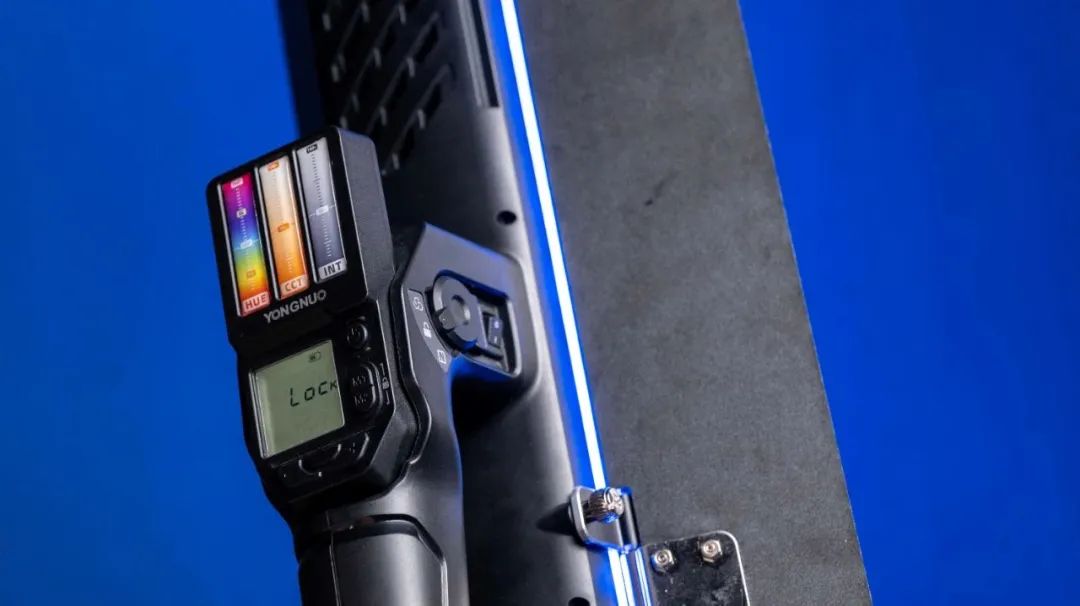 高亮手持灯棒,永诺yn360三代灯棒评测