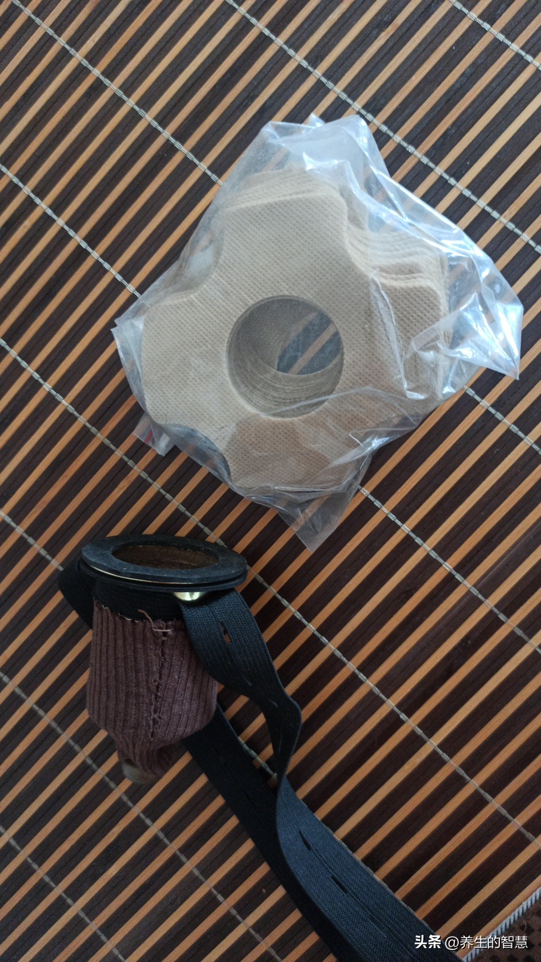 艾灸工具木制还是陶瓷,艾灸用仪器好还是手工好