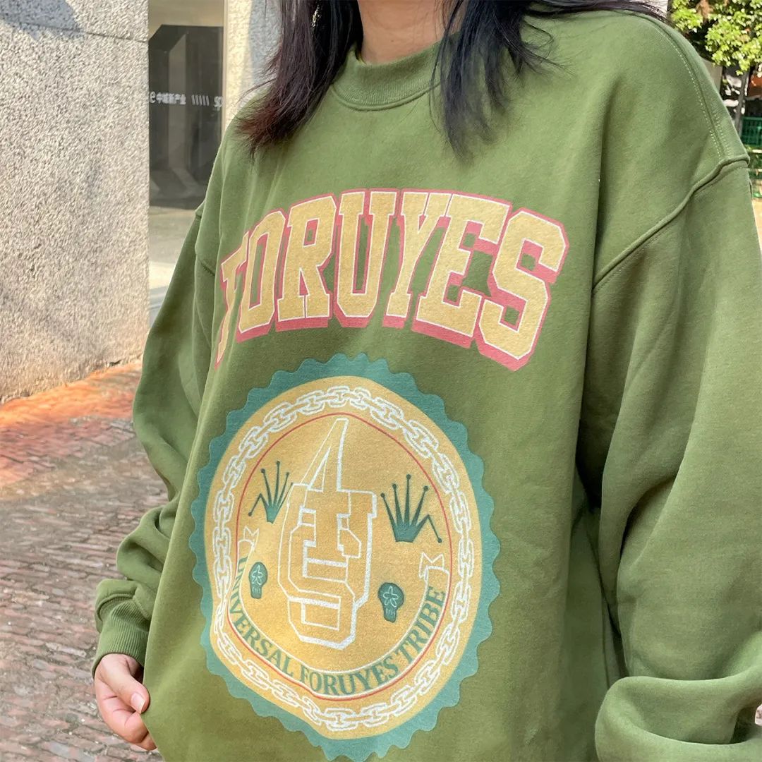 王鹤棣赵露思三亚同框同款,王鹤棣赵露思黑色衣服