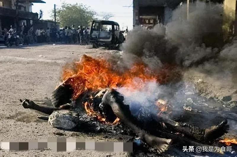 1993年他拍下一张照片火遍全球,他用一个镜子拍了惊艳的照片