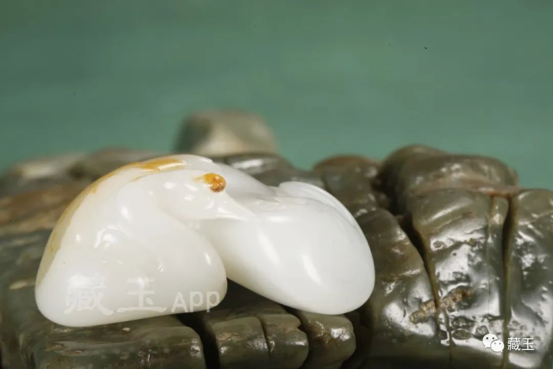 花30万买石头,花30万买个石头