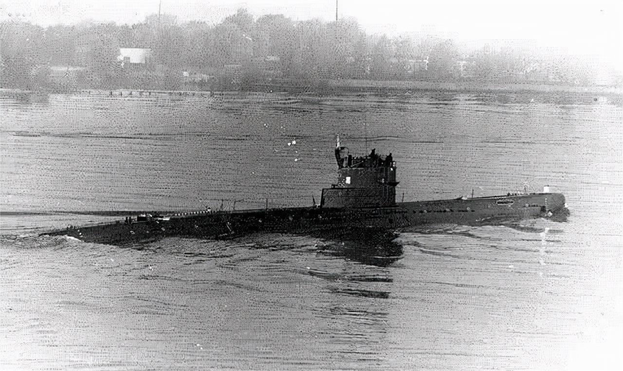 潜艇兵是怎样工作和生活的,潜艇兵的悲惨生活