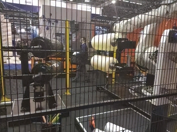 复合材料加工设备展览会2003,复合材料缠绕成型国内外发展情况