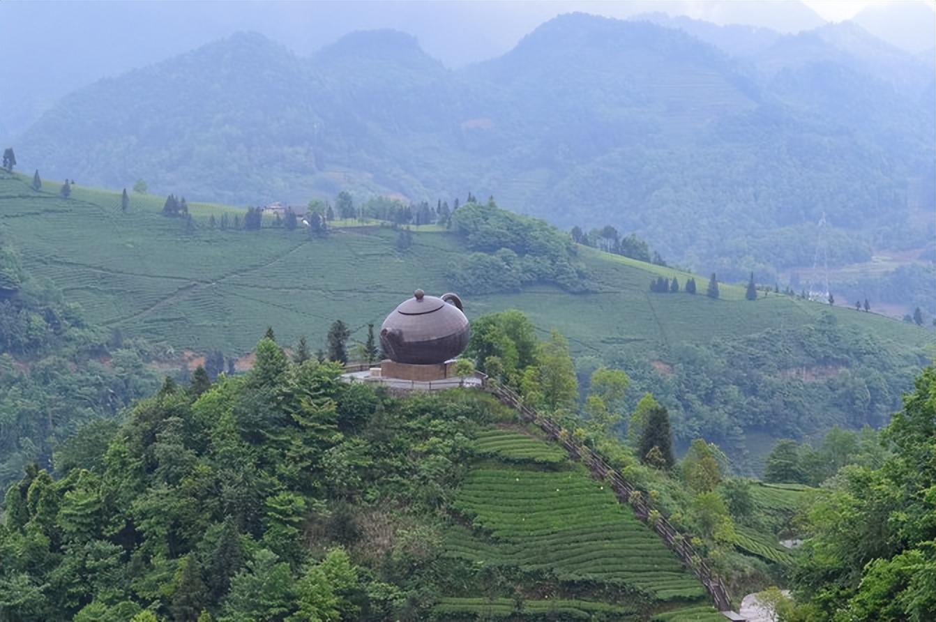 大城武汉,小城恩施——绿油油的伍家台