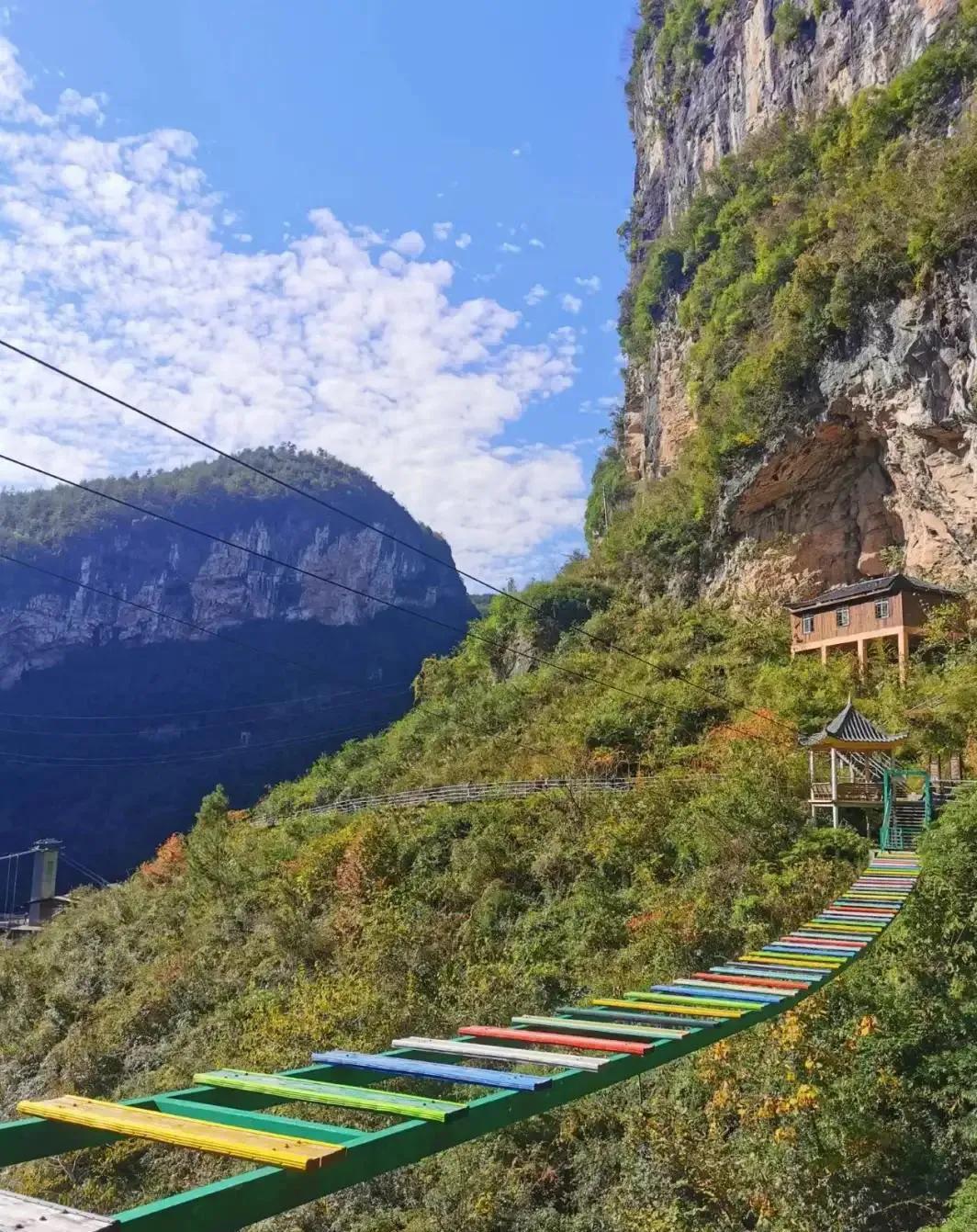 西安到恩施自驾沿途哪些旅游景点,恩施哪个景点不用爬山的路线好走