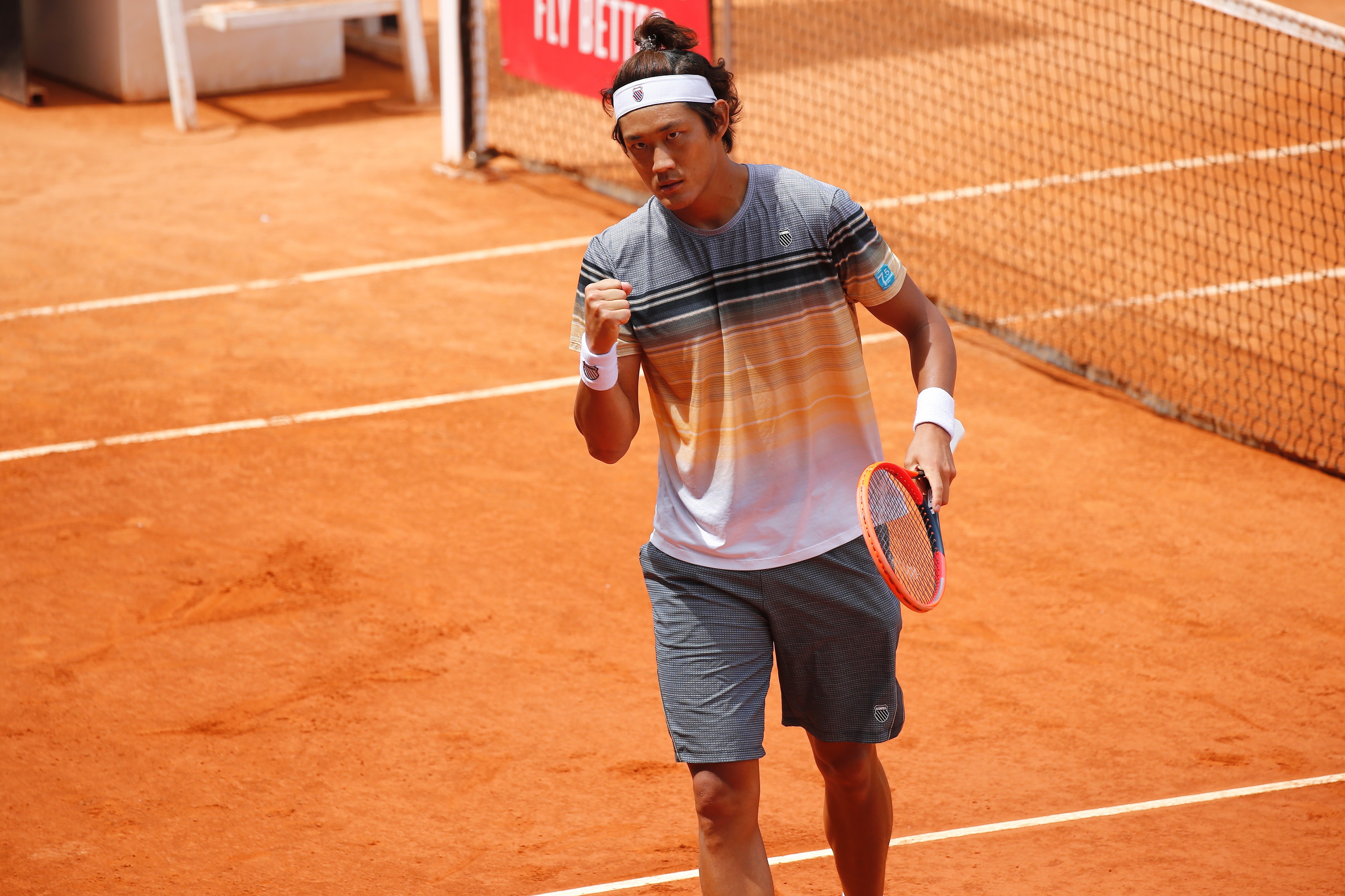 张之臻红土赛季视频,张之臻巡回赛冠军