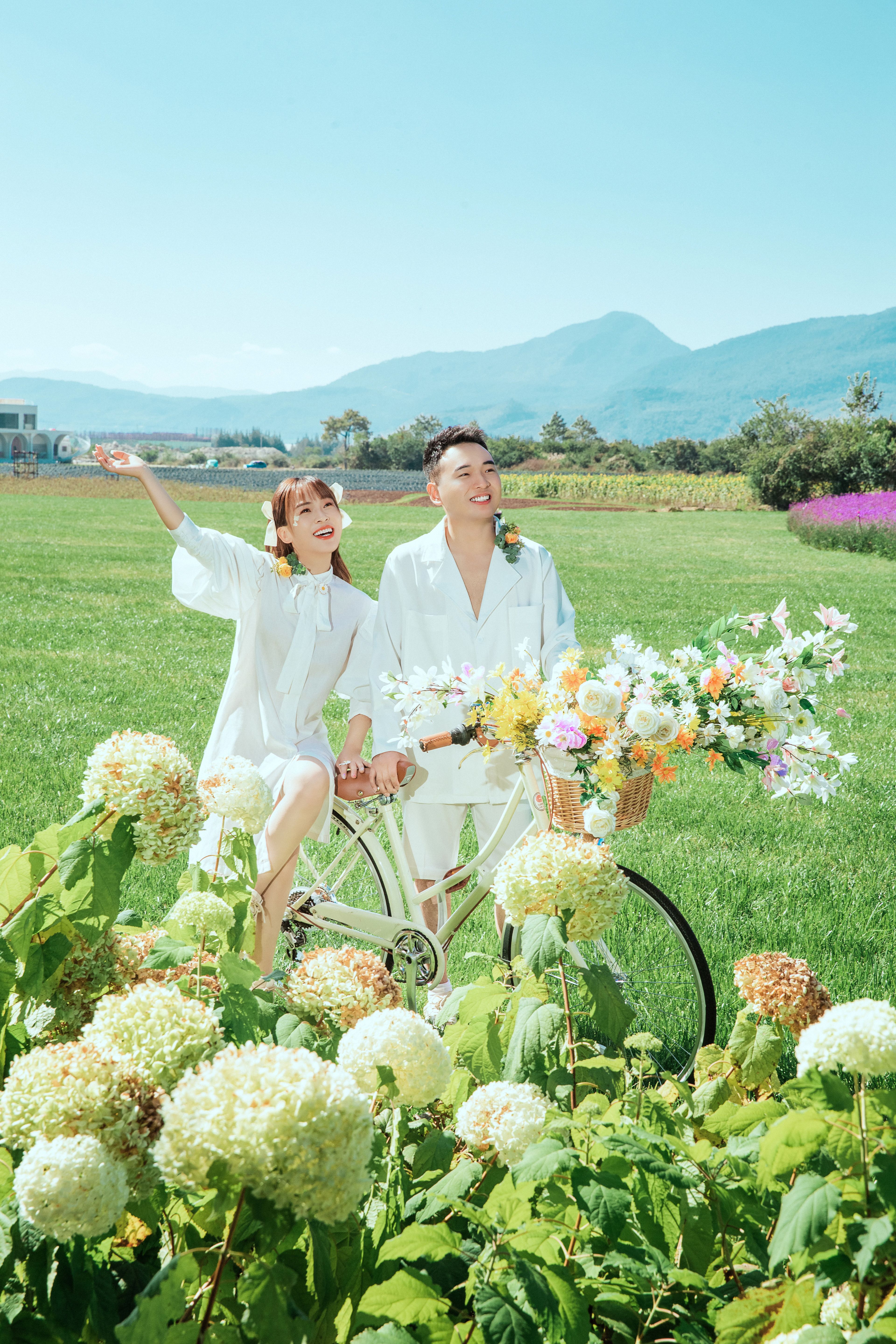 丽江旅拍婚纱照口碑哪家好,丽江纬度旅拍摄影工作室