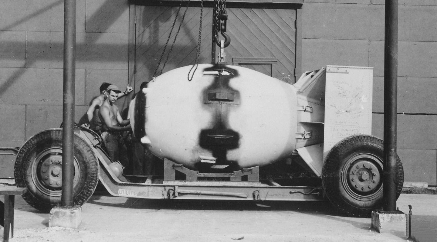 美国人为什么投放原子弹,美国人为什么向日本投两颗原子弹