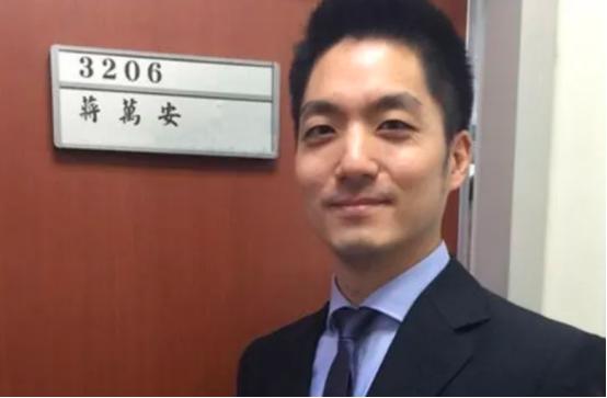 男孩知道父亲身世,蒋经国儿子认祖归宗完整视频