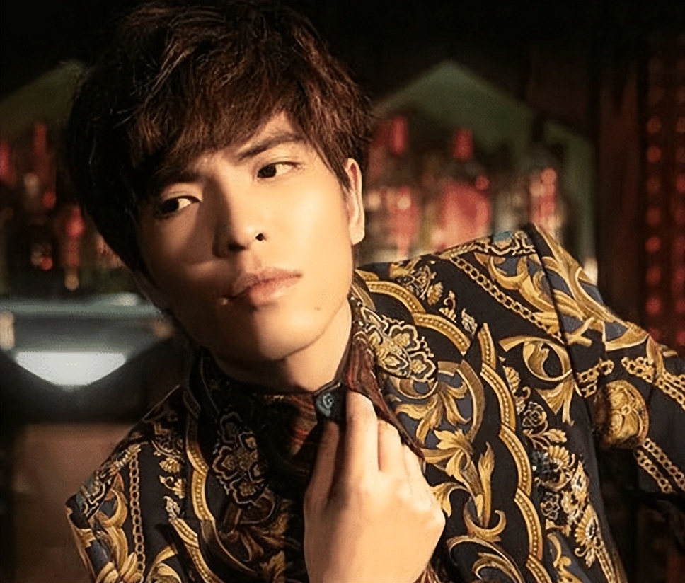 撞脸冯巩的素人,冯巩撞脸