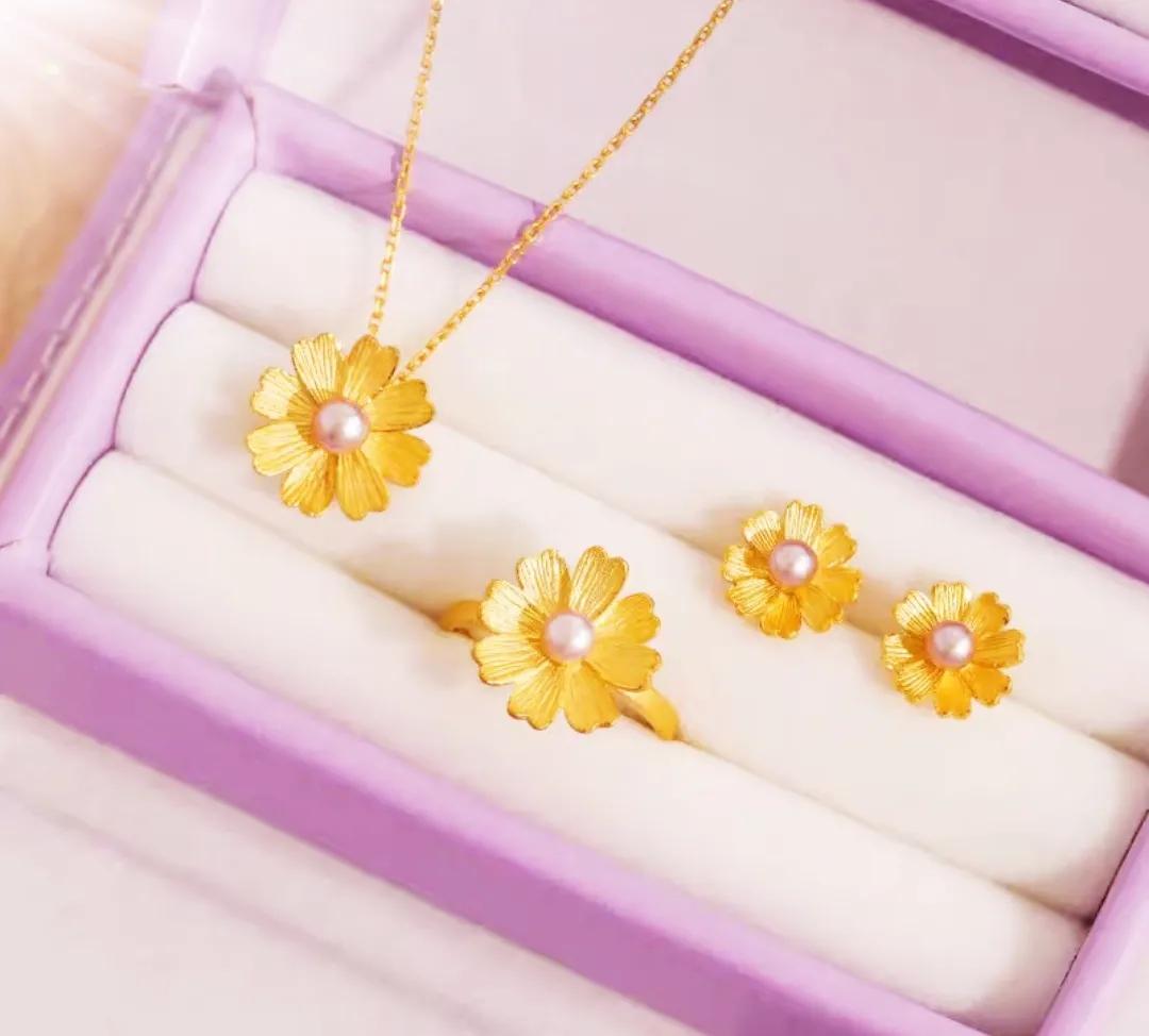 以前总说妈妈偏心哥哥,因为妈妈偏心他弟弟不带哥哥