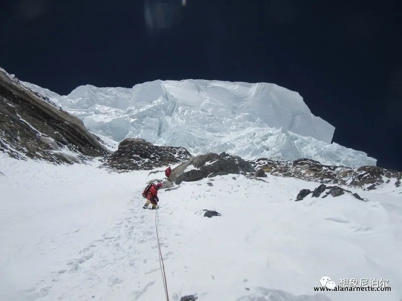 k2峰攀登死亡率,k2峰为什么比珠峰难登