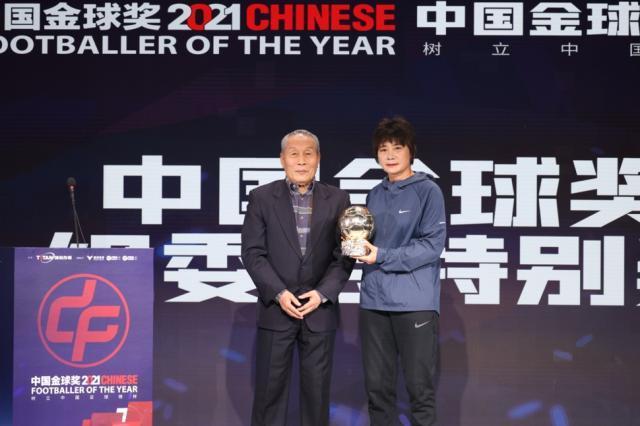 中国女足赢球时水庆霞激动表现,铿锵玫瑰悍将水庆霞入主中国女足