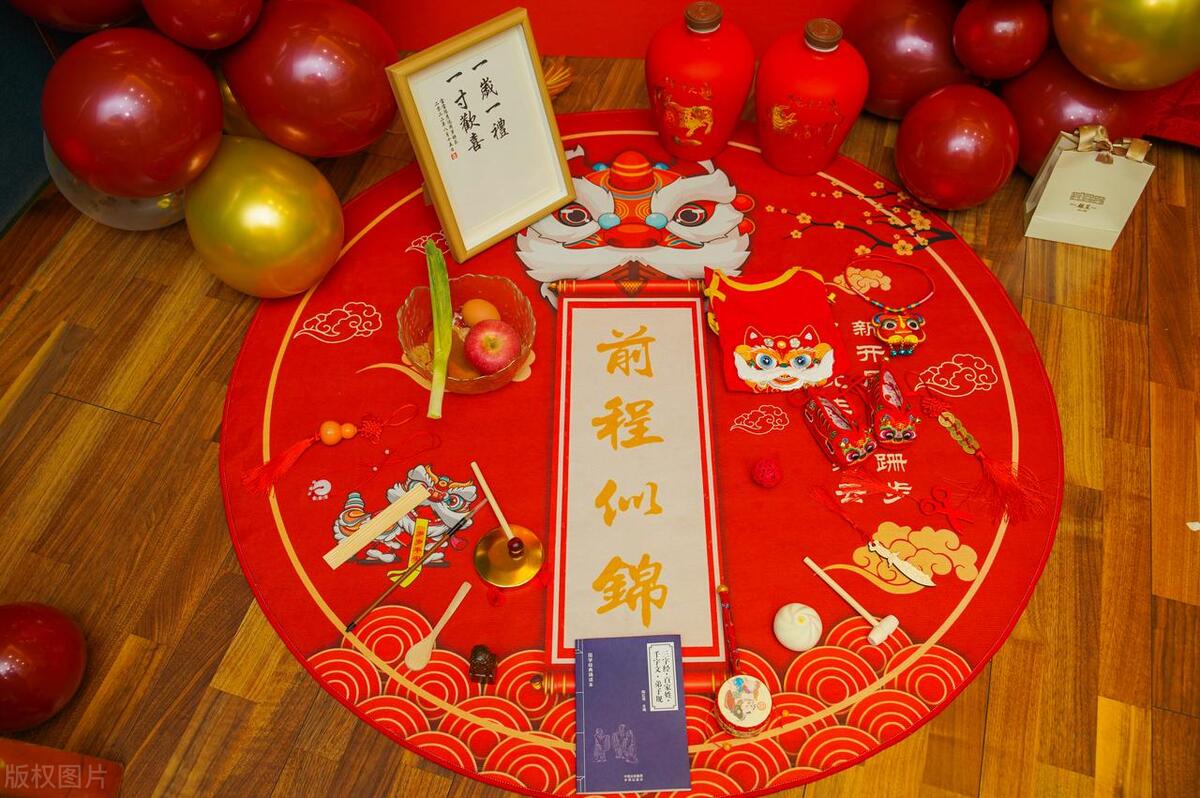 小孩过周岁抓周都有讲究吗,小孩抓周礼有必要办吗