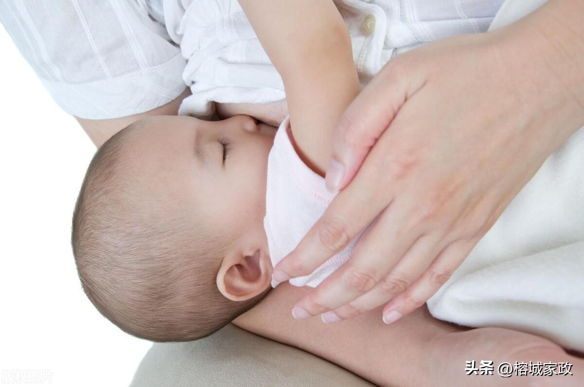 新手妈妈保护乳房,新手妈妈用吸奶器要注意什么