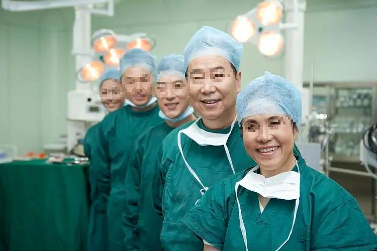 女医生贪污12亿被抓,美女医院院长落马记