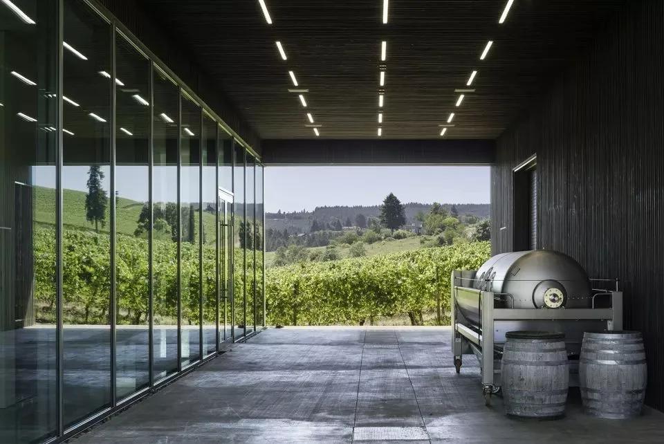 同样买酒庄,中国人和日本人的操作完全不同