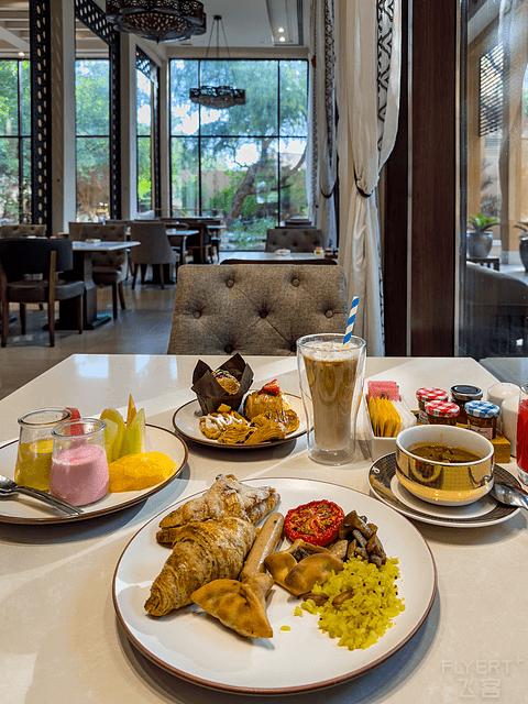 阿联酋丽思卡尔顿,阿联酋野奢帐篷