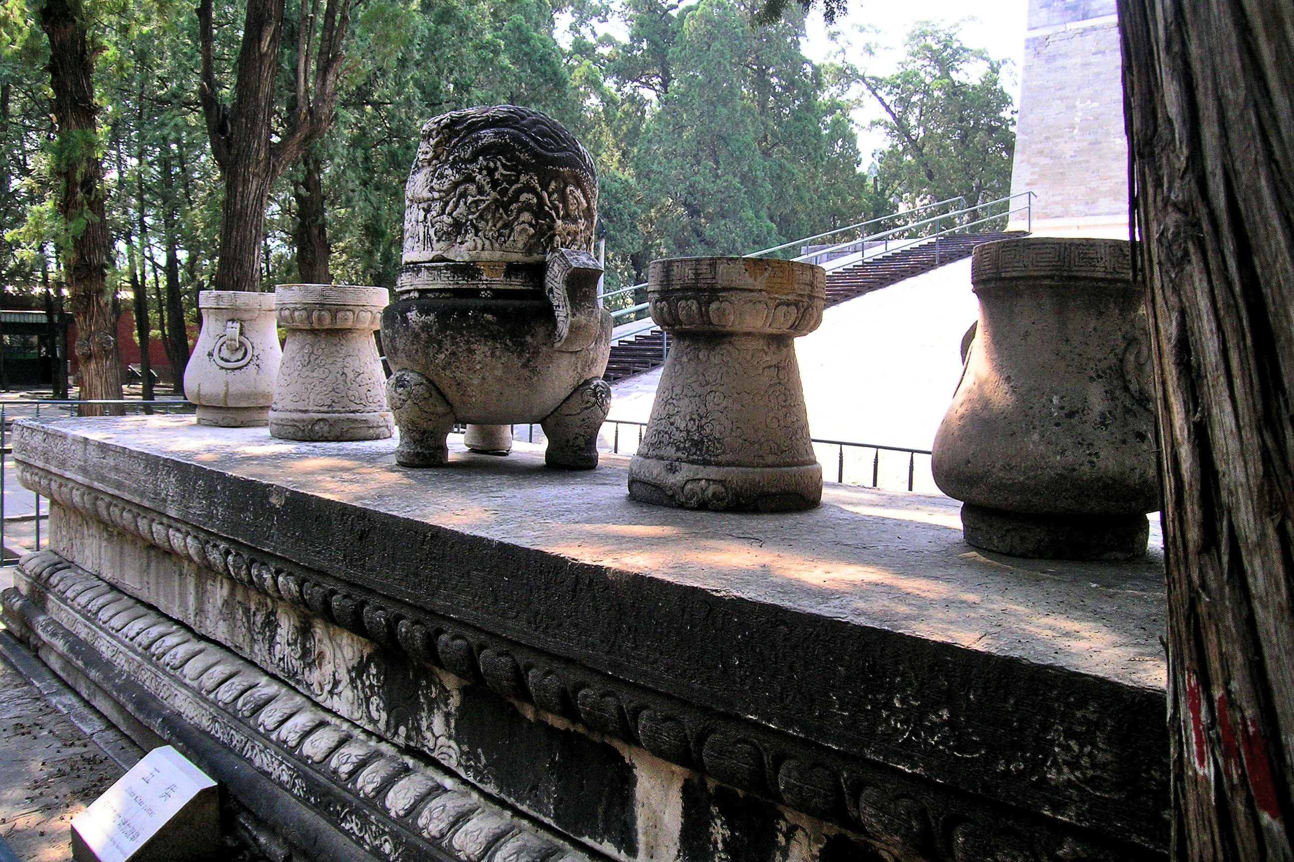 十三陵长陵殉葬,给爷爷下葬