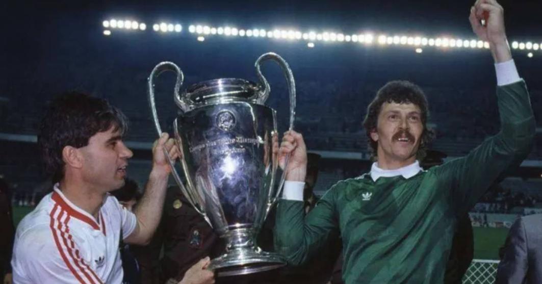 从未拿过欧冠冠军的五大豪门,获得欧冠三连冠的球队