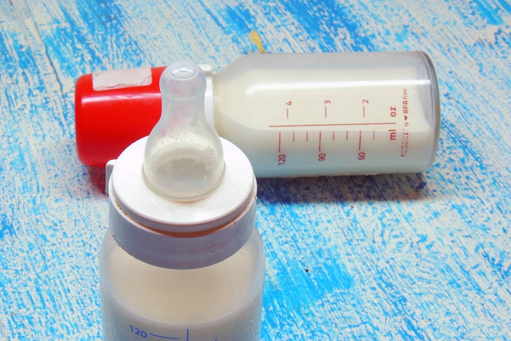 目前美国婴儿配方奶粉短缺的状况,美国为何出现婴儿配方奶粉荒