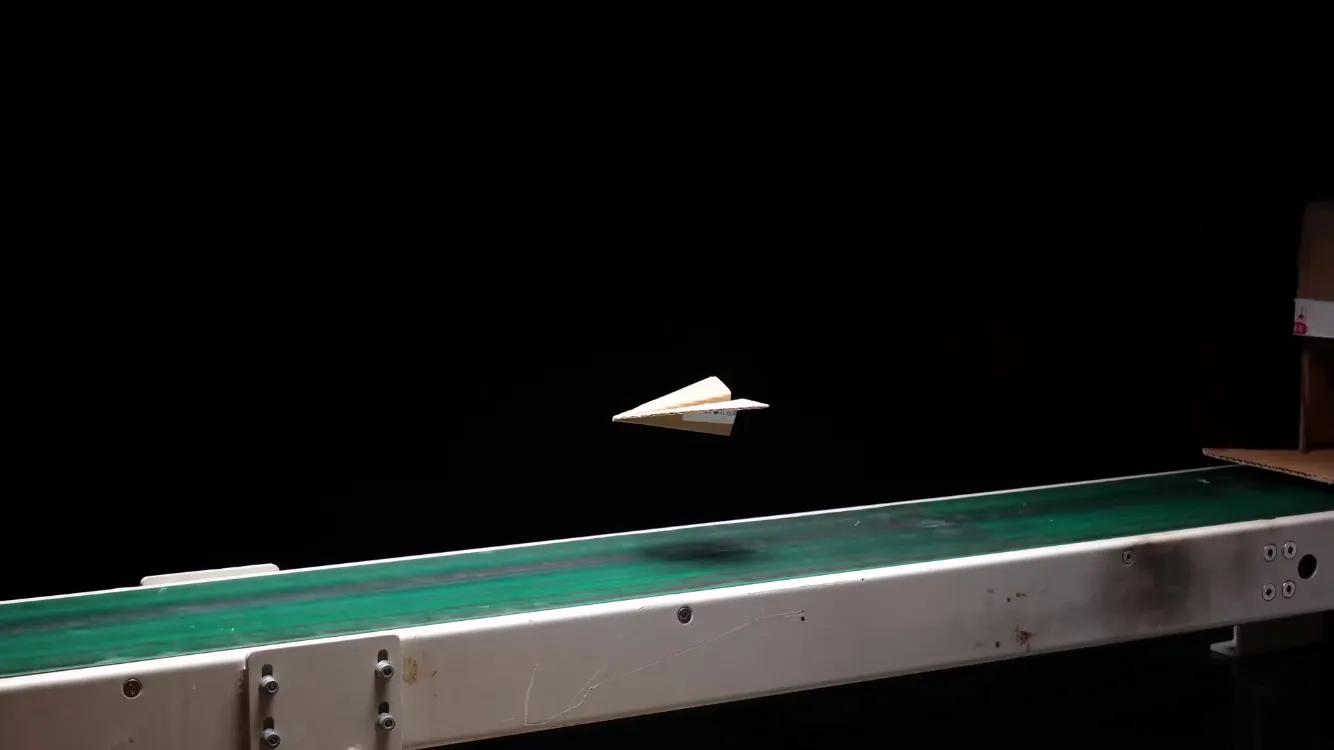 “变形快递”的跑酷之旅，遇见爱情一路逆行而上