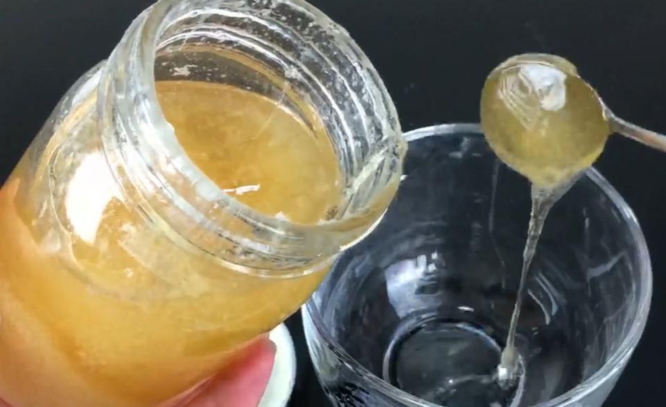 喝蜂蜜水的4大禁忌你了解几种,喝蜂蜜水的正确方法和注意事项