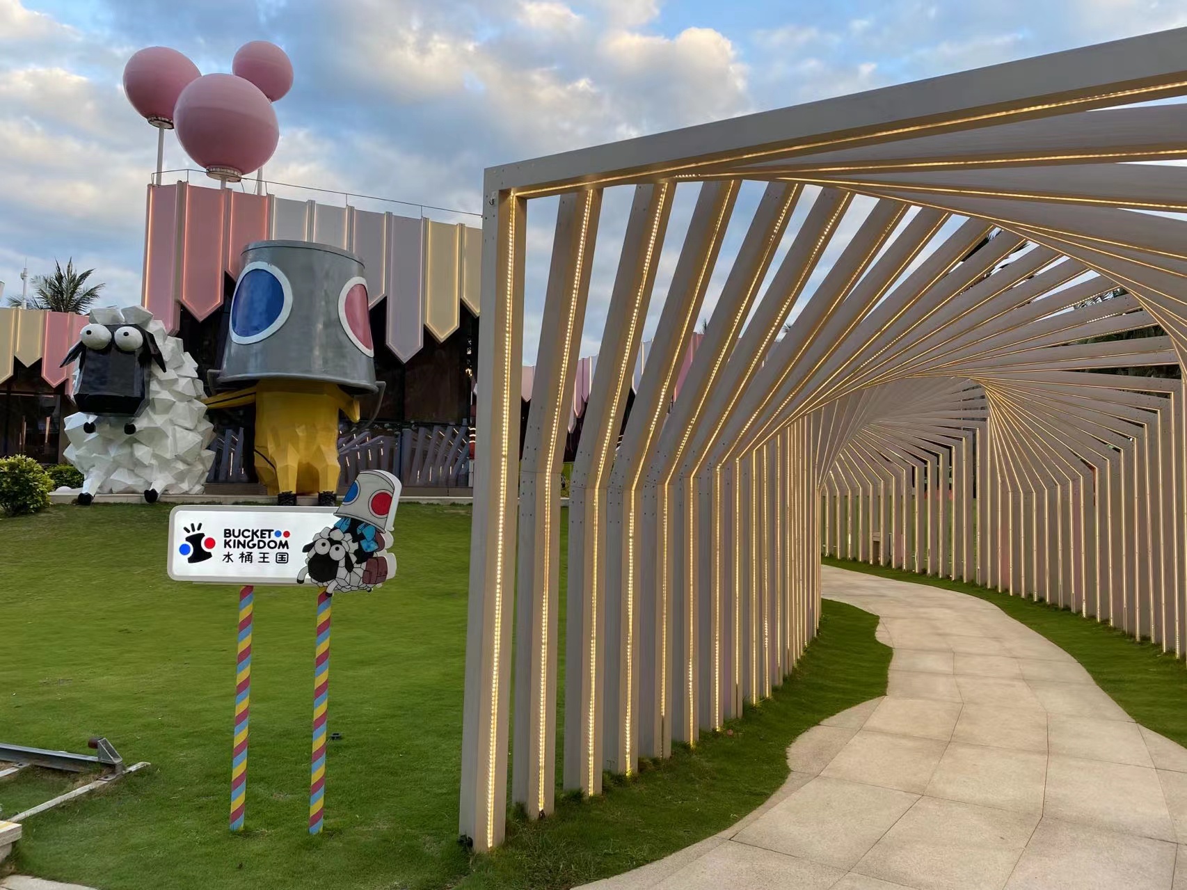 陪孩子在三亚度过的美好时光,三亚最适合带孩子游玩的酒店