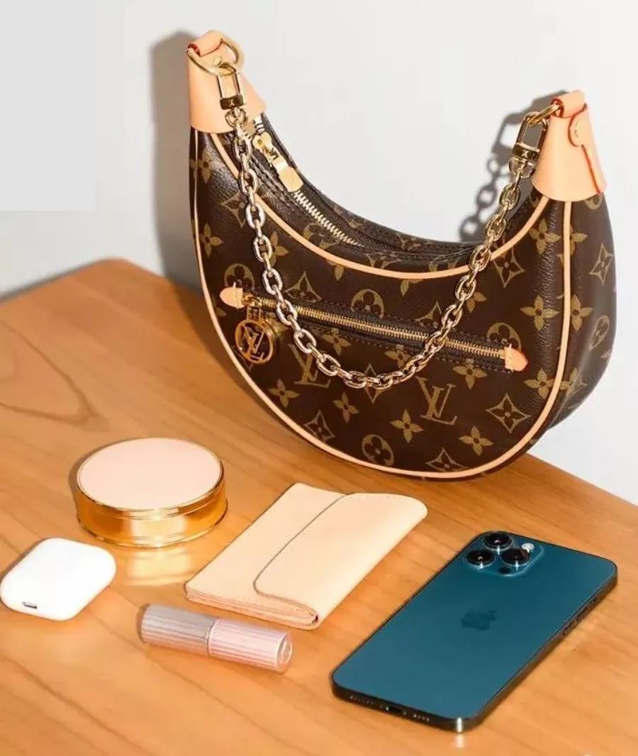 大牌实用包包小款推荐哪款,又大又实用的包包推荐品牌