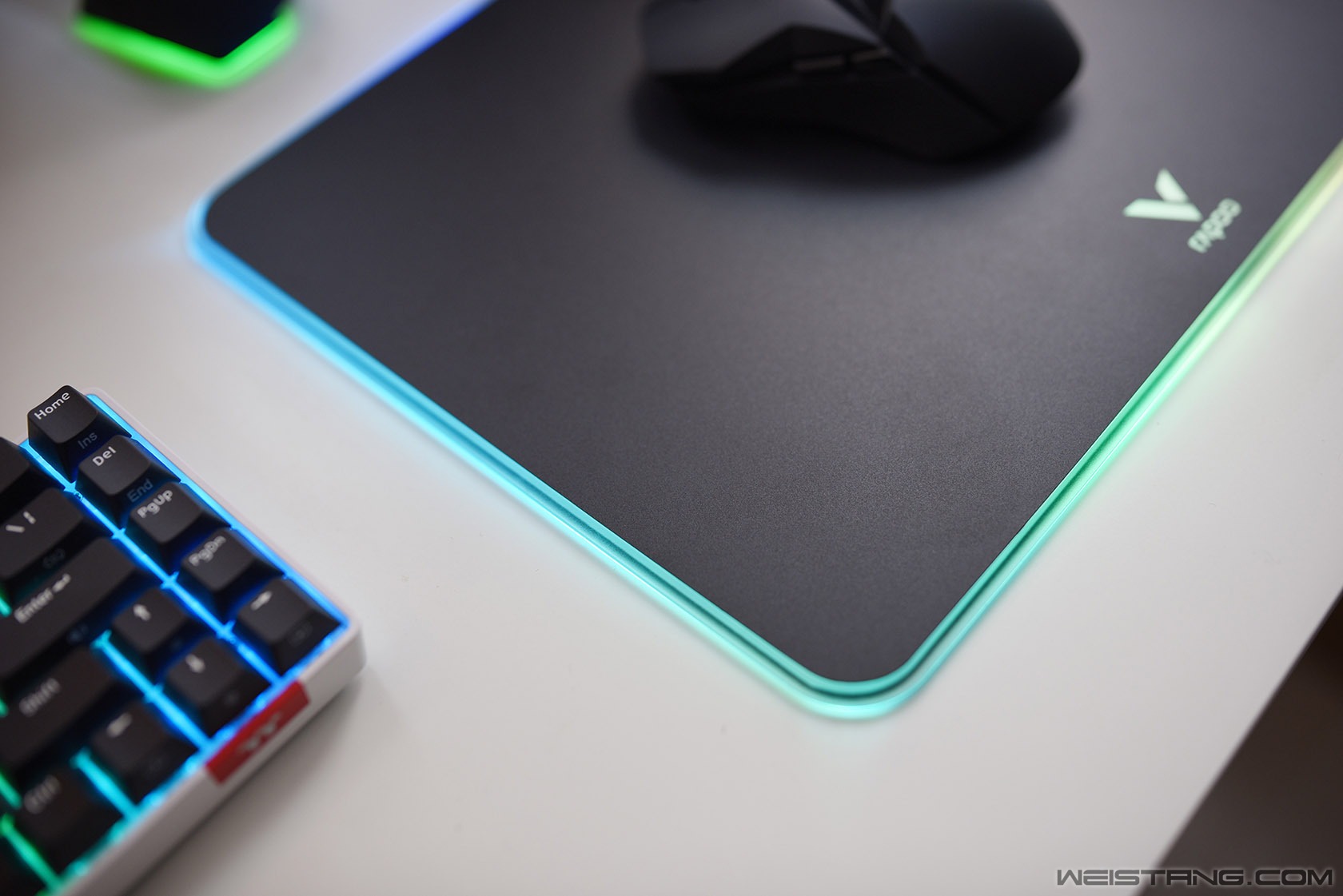 雷柏v10rgb鼠标垫打游戏,雷柏鼠标垫V10RGB