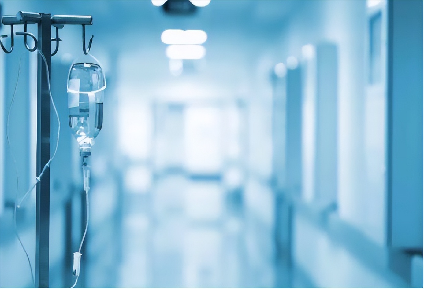 女子割腕被救下又跳楼,女子跳楼身亡家属索赔