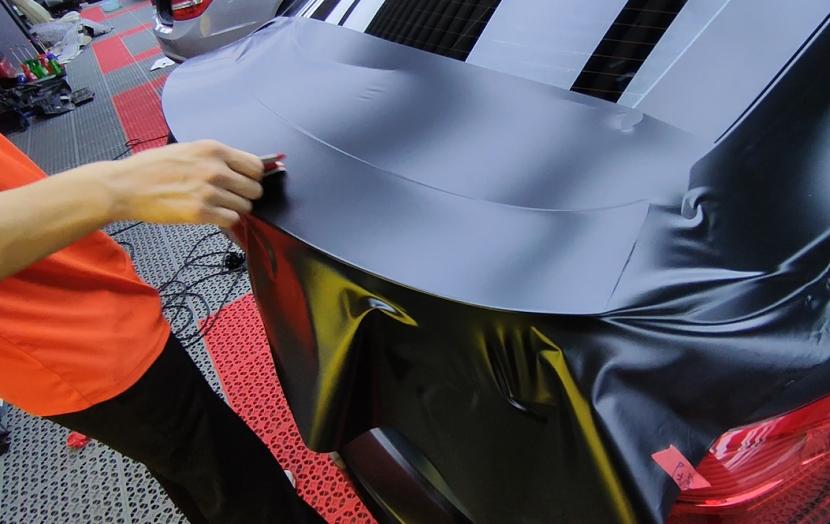 宝马三系320波尔蒂芒蓝改色,宝马3系波尔蒂芒蓝内配颜色