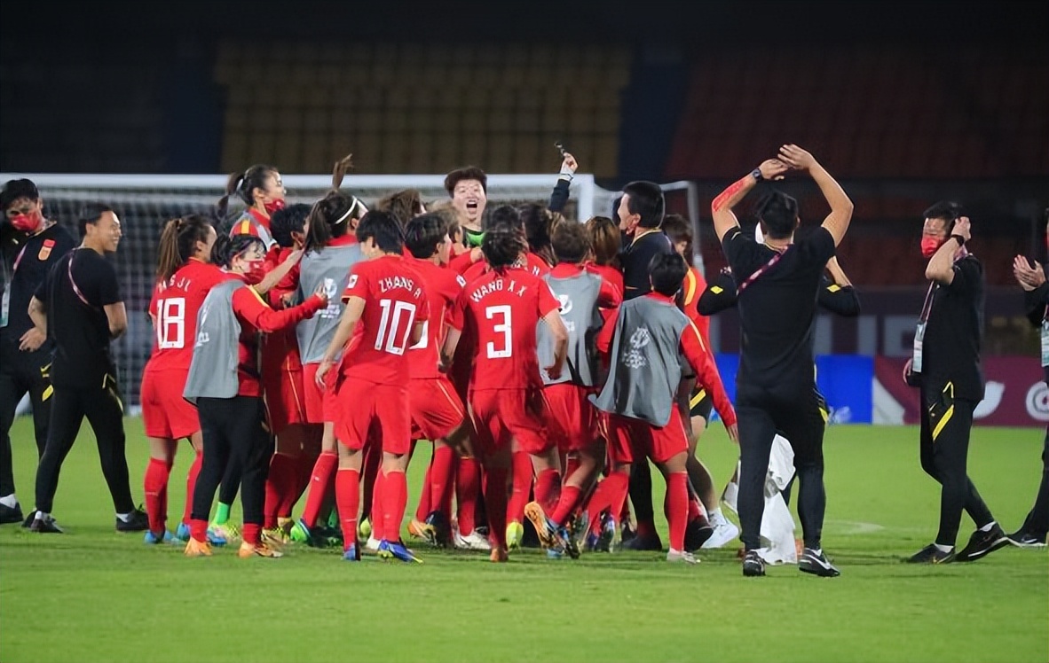 中国足协听听中国球迷的心声,引起球迷们对中国足协的激烈讨论