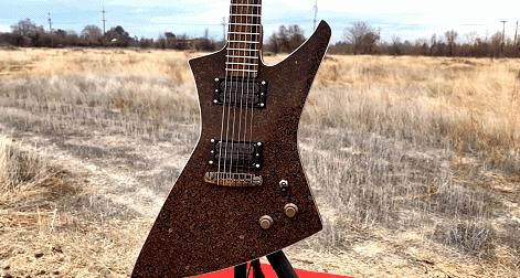 有多少老外买铁锹回家是为了当吉他弹？